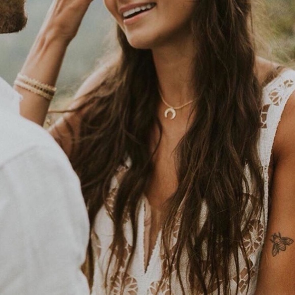 MOVING SALE🎉 ✨Gold Crescent necklace - Picture 2 of 7